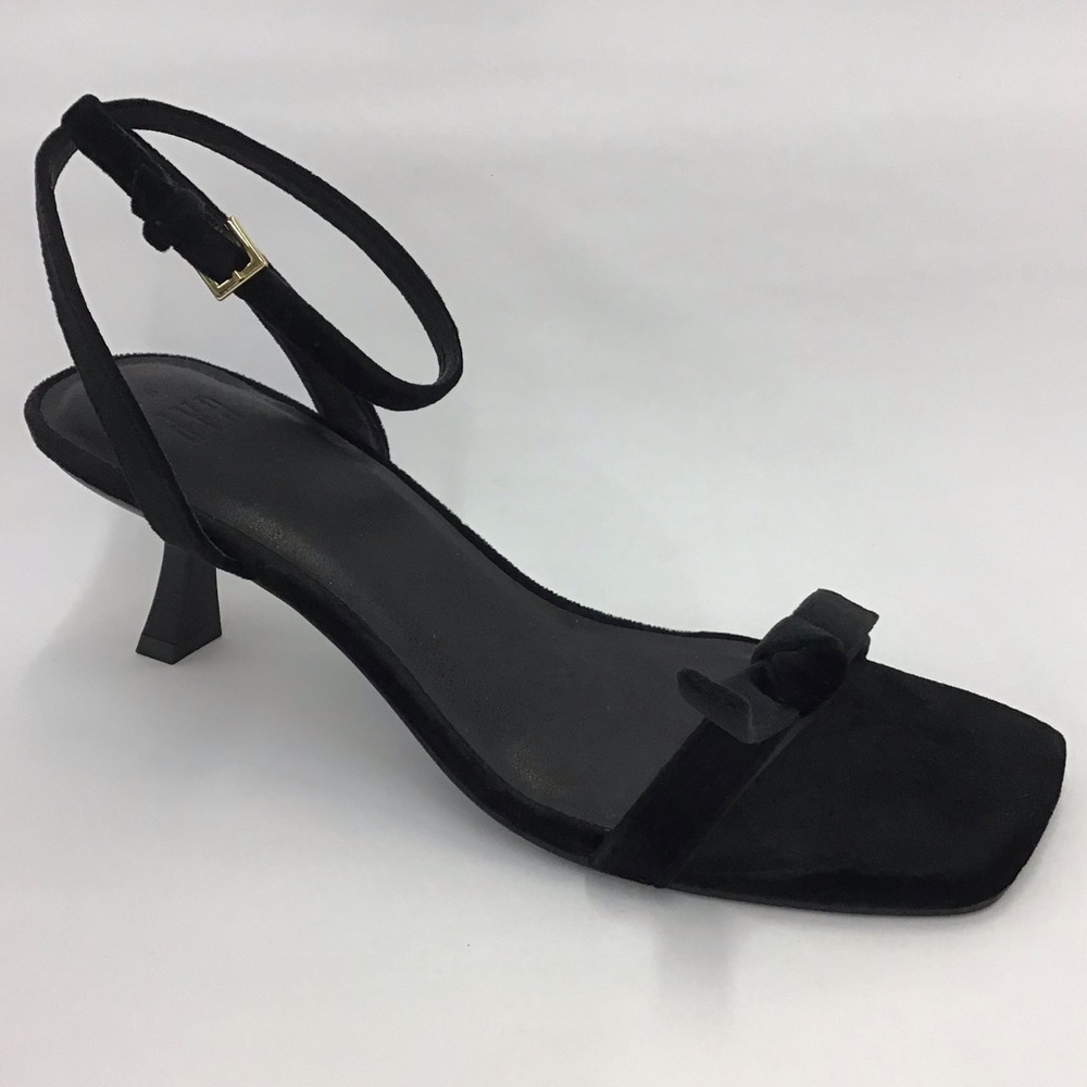 New Womens Black Velvet Open Toe Heels Gap Size 9